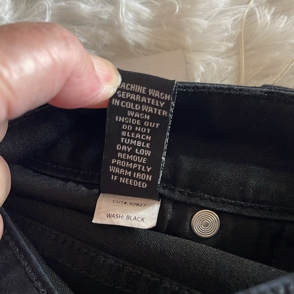 NWT Celebrity Pink Black Denim Shorts Size 3. - Picture 4 of 4